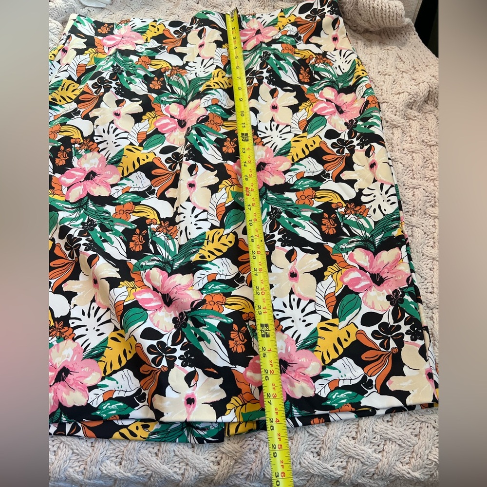 Lane Bryant floral Print pencil skirt 18 - Picture 3 of 7